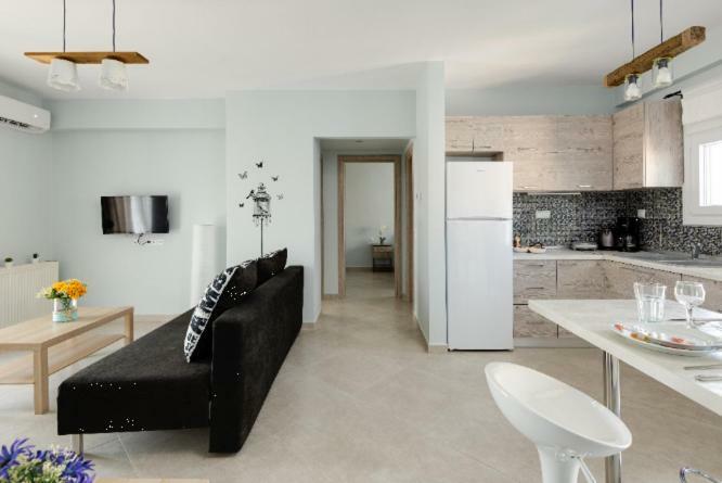 Bright Spacious Two-Bedroom Apartment Thessaloniki Buitenkant foto