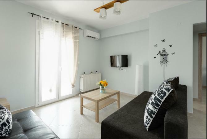 Bright Spacious Two-Bedroom Apartment Thessaloniki Buitenkant foto