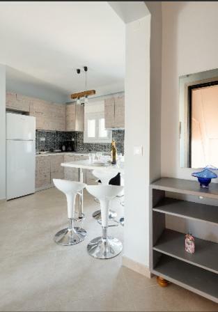 Bright Spacious Two-Bedroom Apartment Thessaloniki Buitenkant foto
